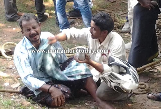 girl falls into well at Bejai 1